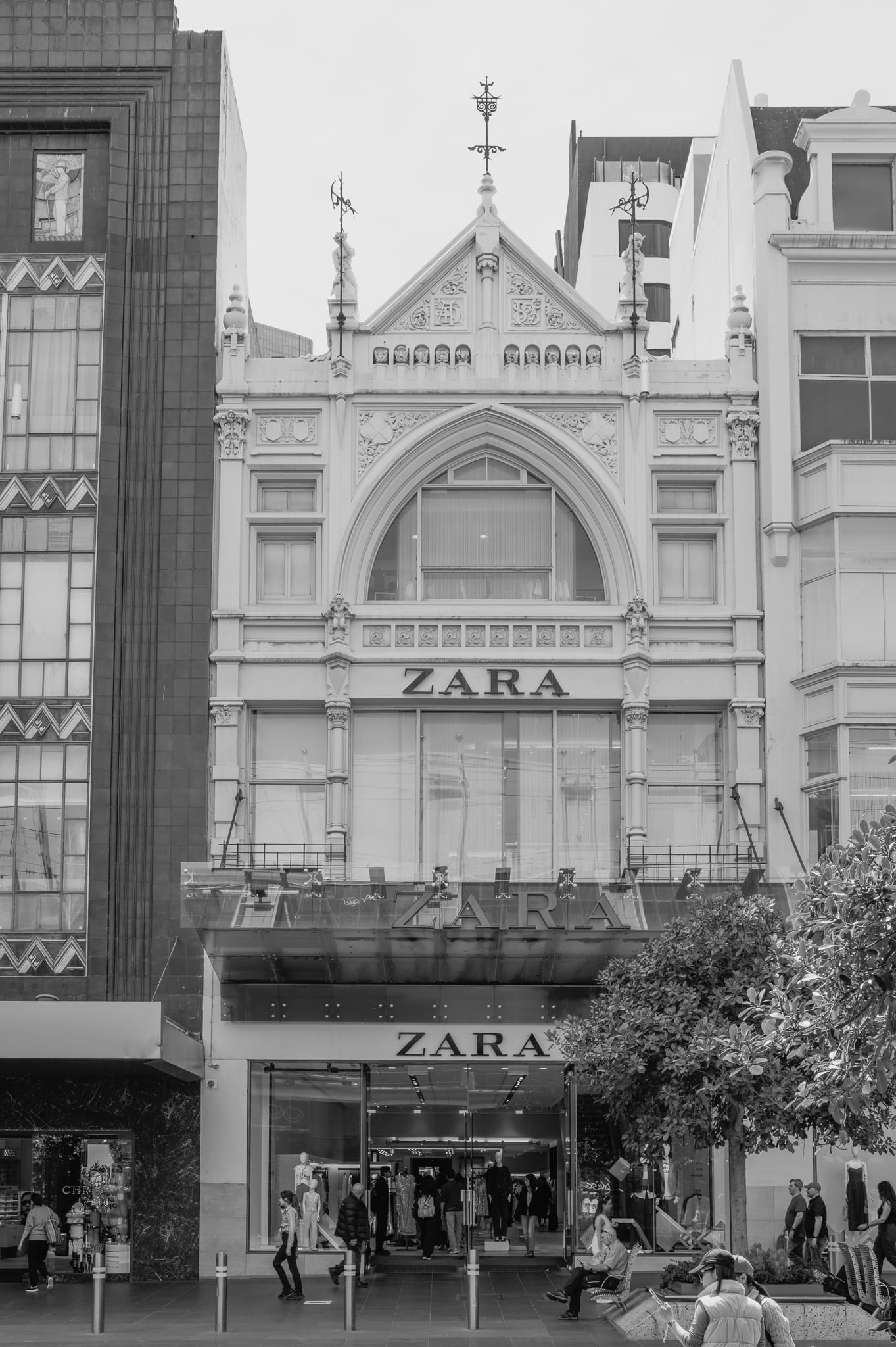 Zara B&W