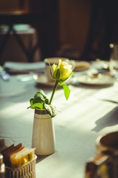 The small details that matter with a natural flower on the breakfast table captured as a fine art manifestation by Arnold Szmerling during an exclusive collaboration with the King David Jerusalem for the Visual Life Collection.